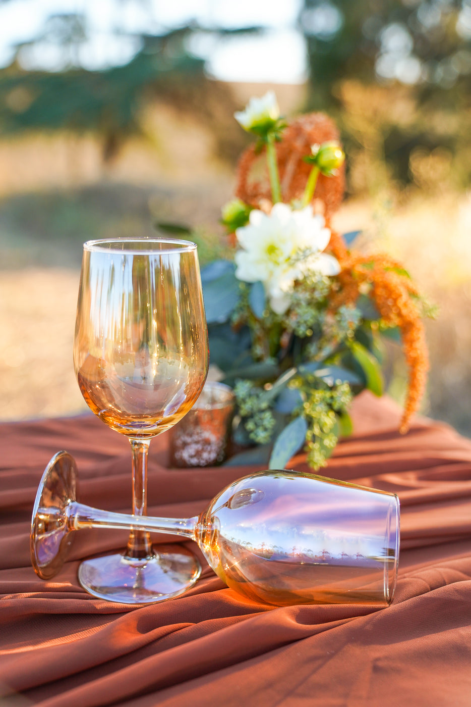 Iridescent Luster Wine Glass EveryGoldenDetail